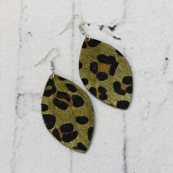 Green Olive Leather Cheetah Animal Print Earrings - Picture 1 of 2